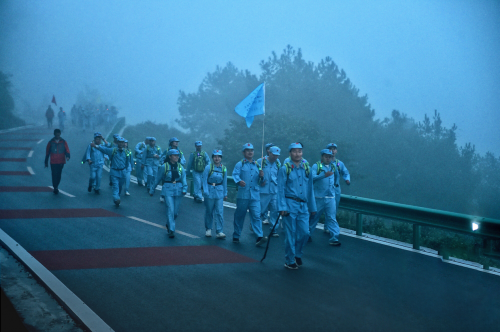 以徒步砺士气、以行动促担当，重庆中环铁军徒步圆满收官！